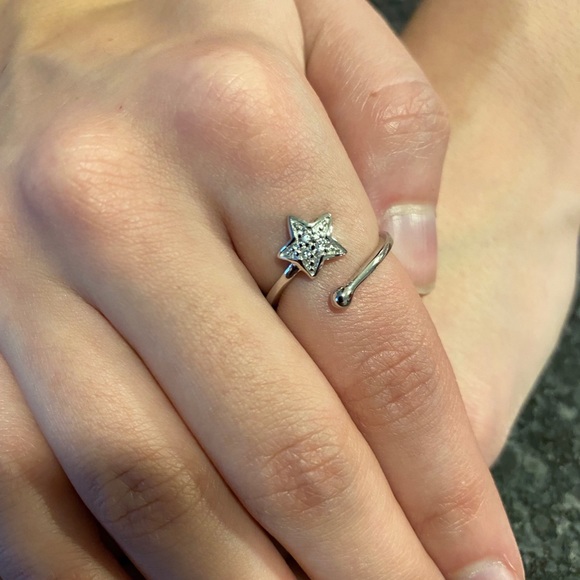 Sale $15 Firm! .925 Sterling Silver Cz Star Ring - Picture 12 of 16